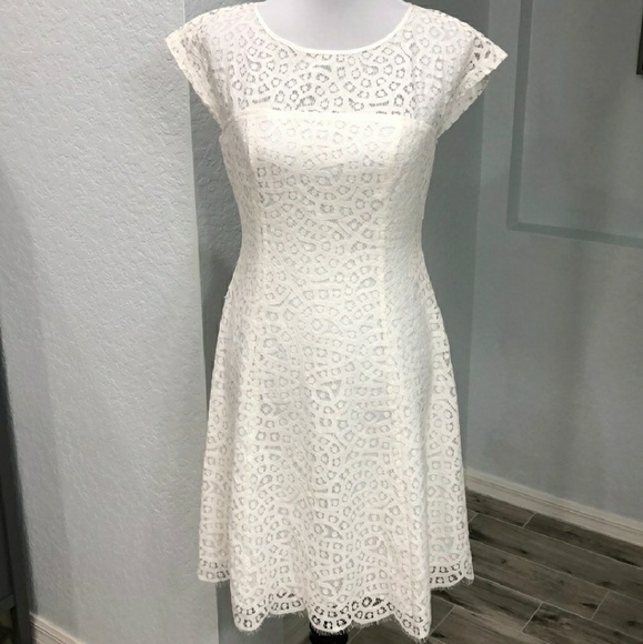 Donna Morgan Dresses & Skirts - White lace Donna Morgan dress size 6